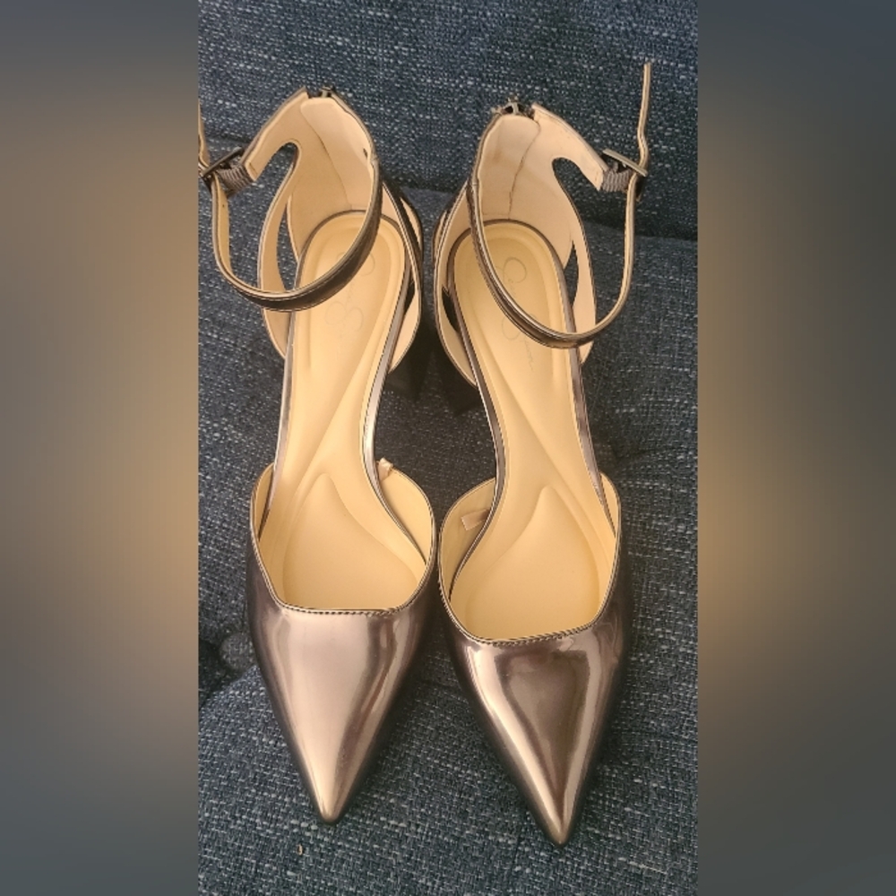 Jessica Simpson Shiny Silver Pointed Heels